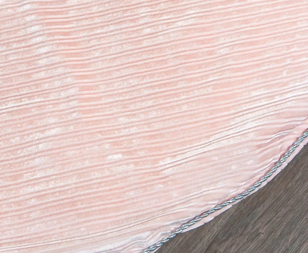 Flash Sale 𧨠The π Christmas Palace 60" PINK VELVET TREE π SKIRT Pretty In Pink β¨ 2 The Christmas Palace 60" PINK VELVET TREE SKIRT Pretty In Pink