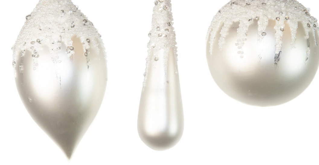 Best deal π The π Christmas Palace 4" WHITE MATTE & GLITTER ORNAMENTS ASSORTED SET OF 12 𧨠2 The Christmas Palace 4" WHITE MATTE & GLITTER ORNAMENTS ASSORTED SET OF 12