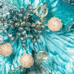 The Christmas Palace Flowers 12