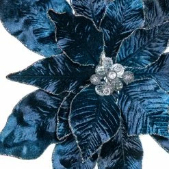 The Christmas Palace Flowers 15