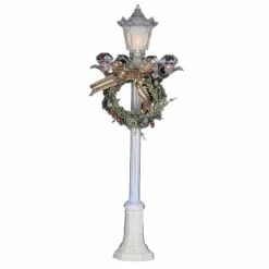 The Christmas Palace 24" ACRYLIC LED STREET LAMP WITH WREATH BATTERY OPERATED Table Tops