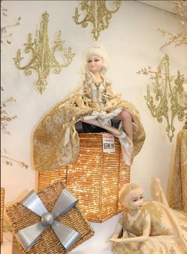 Outlet π― The π
Christmas Palace 17" MARIE ANTOINETTE SITTING DOLL Golden Empire π 2 The Christmas Palace 17" MARIE ANTOINETTE SITTING DOLL Golden Empire